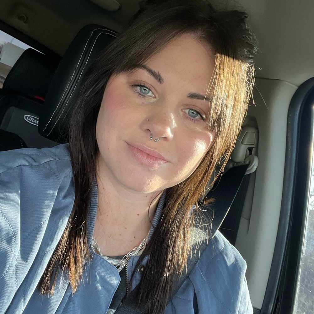 Meet your Posher, Alyssa